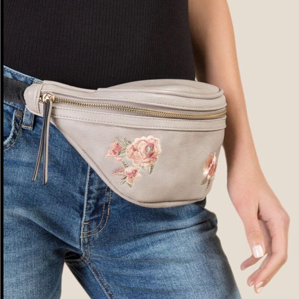 Elegant Floral Embroidered Waist Bag